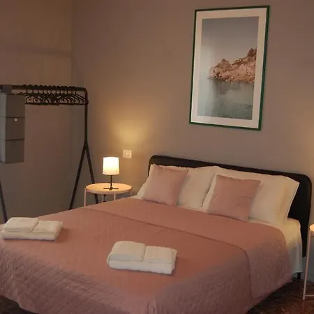 Dimora 81 3* 시라쿠사